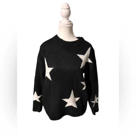 NWOT Aqua black and white star crew neck size XS - Picture 1 of 2